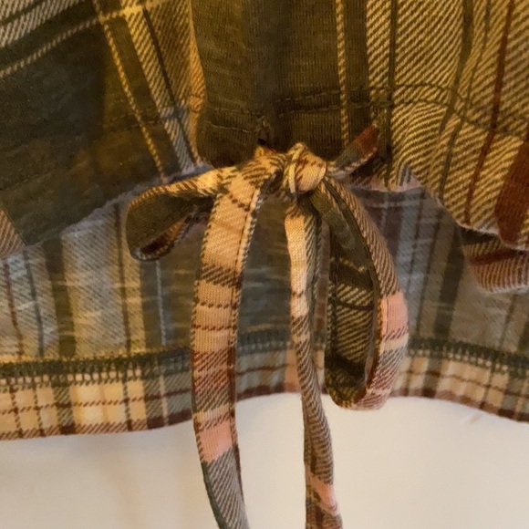 Plaid Tee - Picture 3 of 3